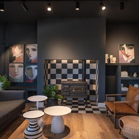 City'S Best-Kept Secret, Eclectic & Luxe Getaway كالاماتا المظهر الخارجي الصورة